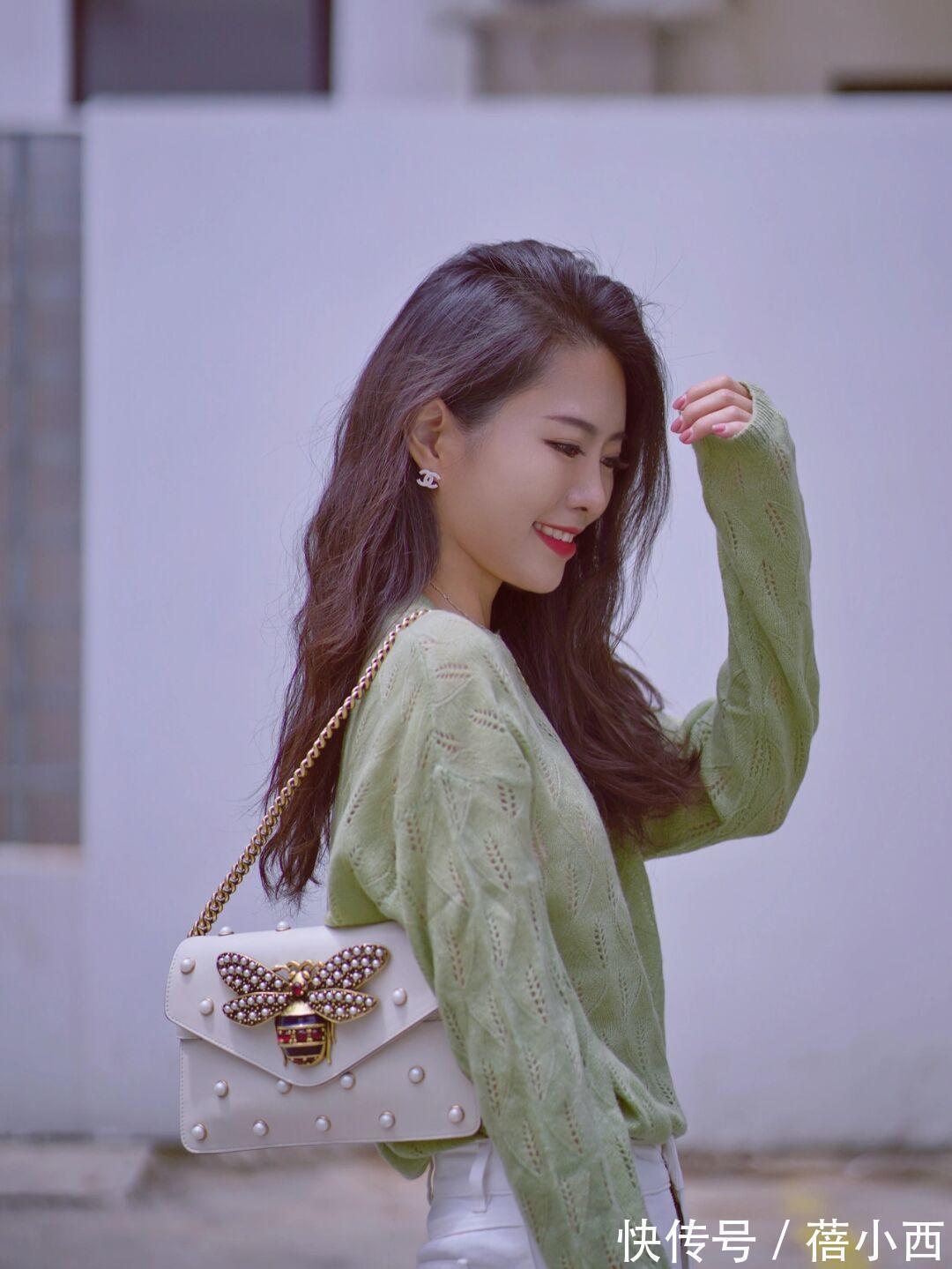 衬衫 今年还是穿“牛仔裤”最洋气,这样搭配衬衫、针织衫、毛衣,好美