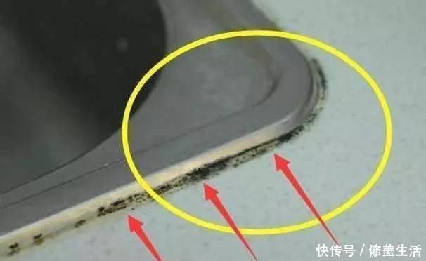 发霉|玻璃胶用久会“变黑”保洁阿姨的“小妙招”，立马洁净还杀菌