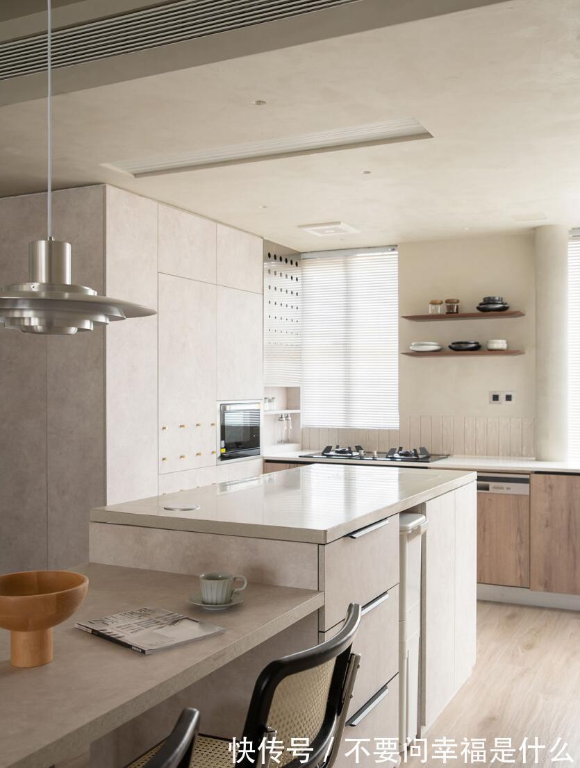 空间表现|不愧是设计师的家,全屋不用乳胶漆,布局颠覆传统,超有质感!