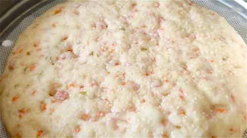 家里有面粉试试这样做,比馅饼简单,比包子好吃,我家一周做3次