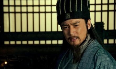 平定|三国名嘴，一个助曹操平定北方，一个助刘备立足天下