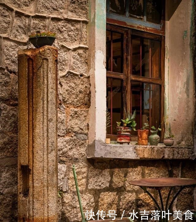 在珠海市中心,一个隐藏的老院隐藏着一个食品研究所