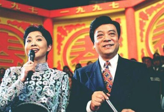  真相|赵忠祥画作，为何100倍跌幅？王朔道破，坑惨无数收藏者的真相