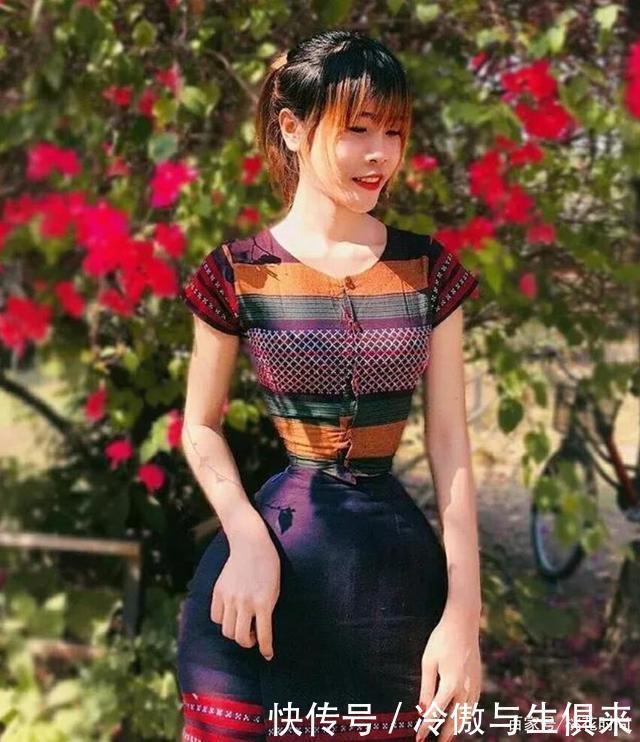 紧身衣|全球腰最细的女孩，比多数人的大腿还细，是啥概念