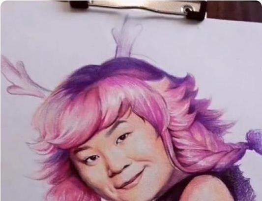 老师@美术生画一半画不下去了,随意收尾堪称“神操作”,老师被逗笑