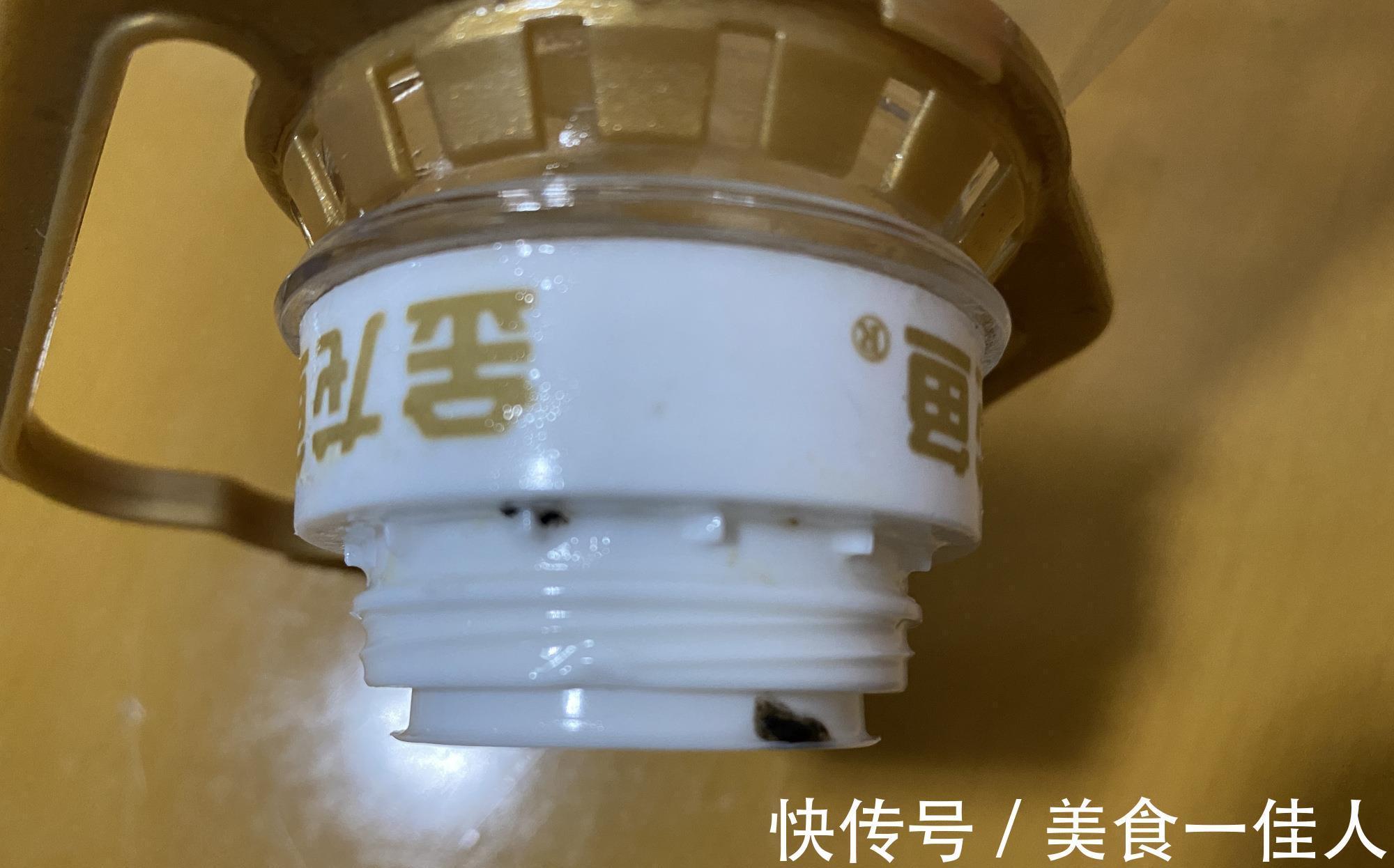 塑料壶|厨房食用油千万别再用塑料壶装了，这样做远离塑料污染