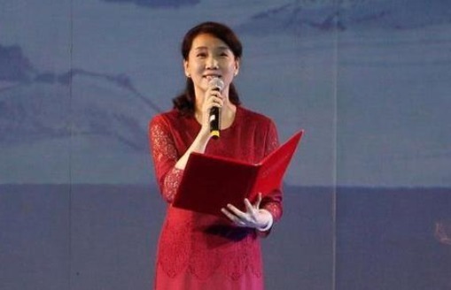 应聘|最美“国脸”李修平,《新闻联播》26年0差评,57岁却无儿无女