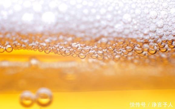 尿里发现有很多泡沫,是肾功能下降,医生4种疾病常出现