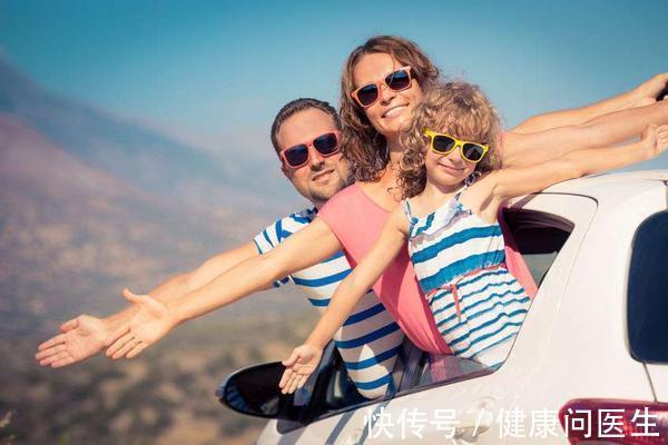 安全锤|女童被锁车内一天后身亡,父母要如何注意儿童乘车安全