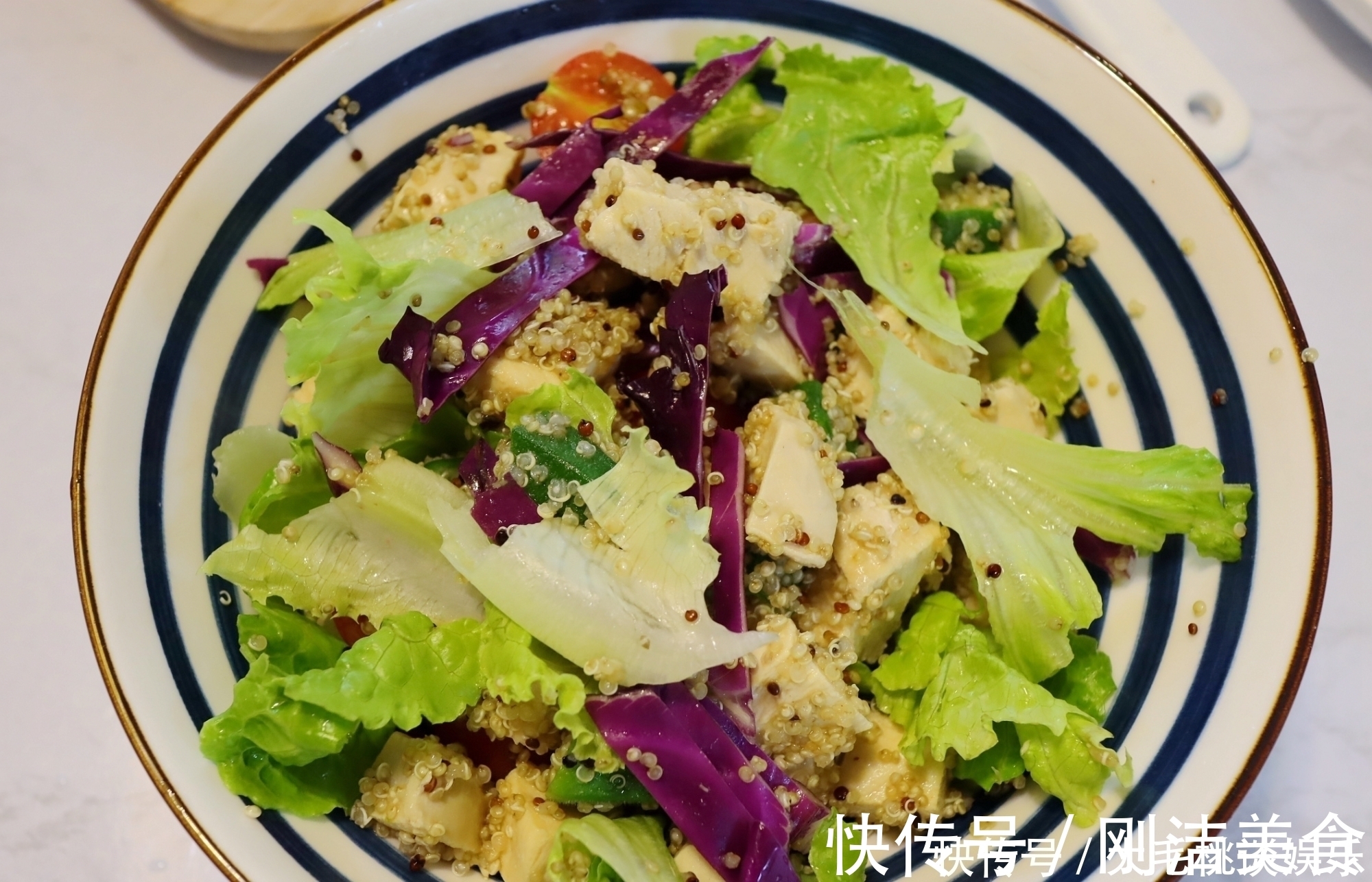 鸡胸肉|晚餐这样吃，不挨饿还能减肥，狠心女坚持2个月，裤腰宽出1寸