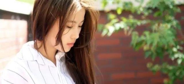 父母|16岁吃饭还要人喂,日花销过万的“巨婴”思琦,现状值得家长反思