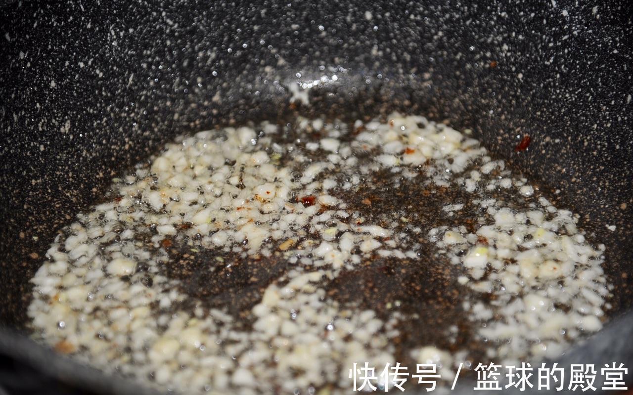 家常番茄豆腐圆子,酸酸甜甜真开胃,好吃的汤汁都不剩