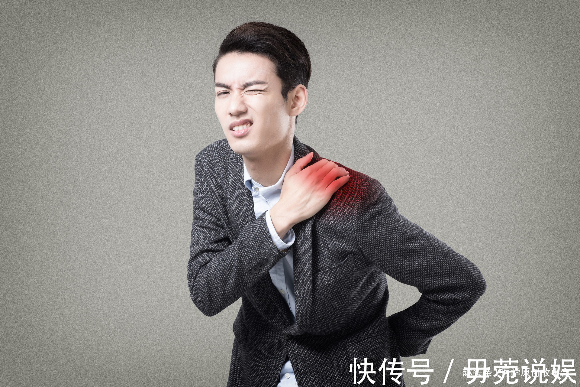 上腹痛|体内有癌,身体往往有五个特征,50岁以后,三个部位最好定期体检