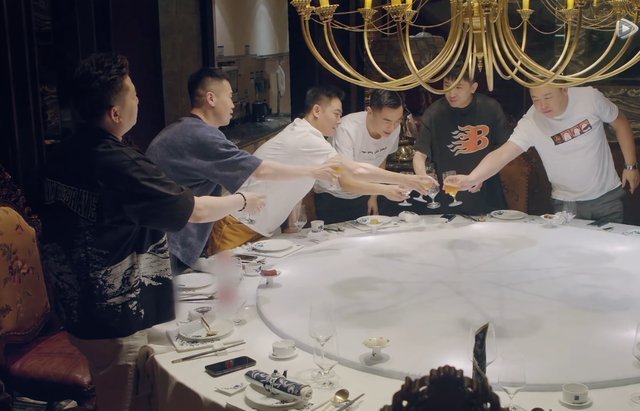 《德云斗笑社》第二季:从吃饭看相声演员的关系亲疏