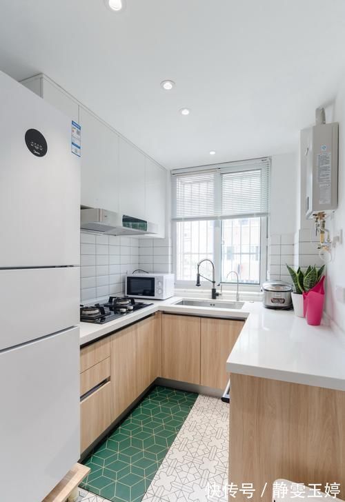 隔墙|大白墙装出智慧小宅,都藏在她家65㎡二居室里,实用性满分,好美好治愈