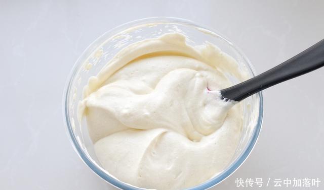 面糊|蛋糕蒸着吃,无水无油又养胃,暄软香甜比烤的还好,简单零失败!