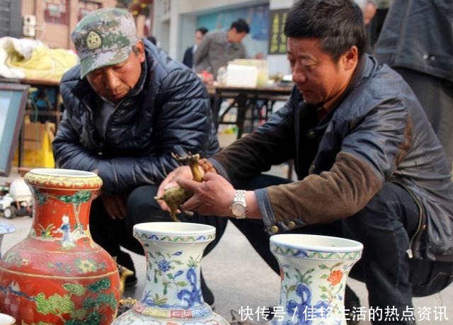 摆地摊|古玩市场那些曾靠摆地摊年入百万的商贩,如今过得怎么样了