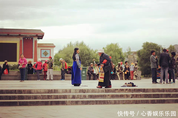 今年65岁了,脸上没有老年斑,她是如何做到的保养秘诀是什么