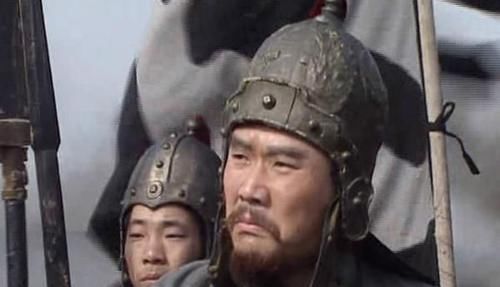 关羽|关羽军旅生涯的巨大污点：对阵五子良将中的一员，三战三败