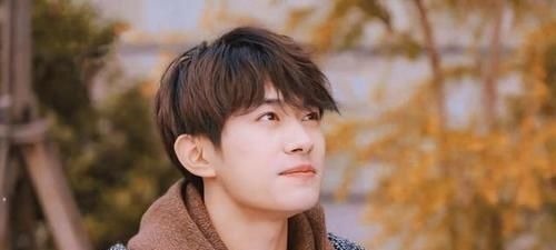 名字|有种秀恩爱叫“父姓加母姓”起名,或许争来了面子,却尴尬了孩子