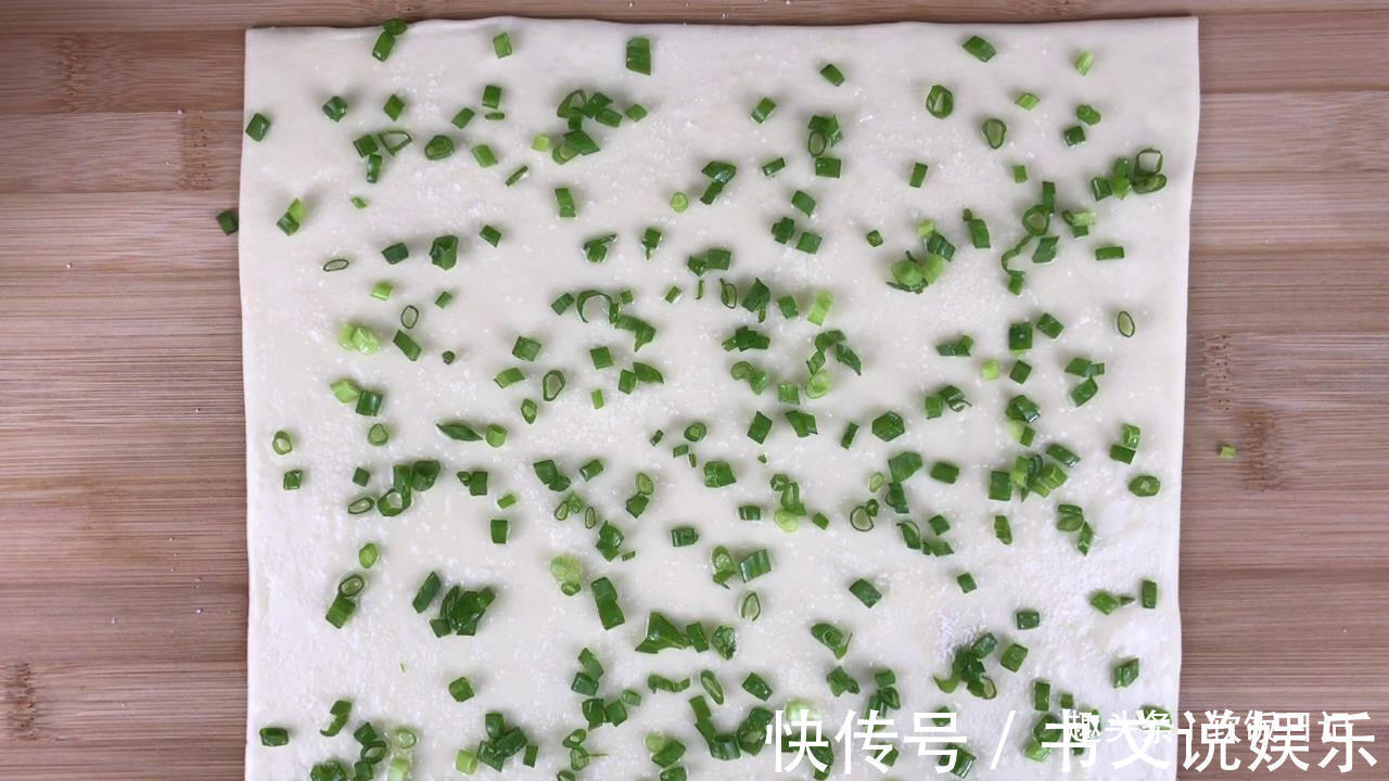 想吃花卷不会拧教你一绝招,筷子一压,简单快速,太方便了