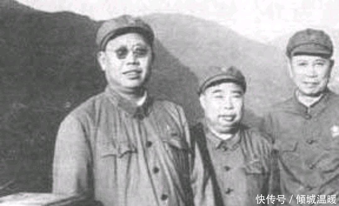 李邱|1971年,黄吴李邱四位将军被撤职,他们各自的夫人结局如何?