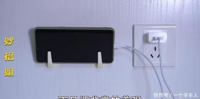 用处|垃圾桶上粘一个挂钩,竟然有这么多用处!家里人都照着做!