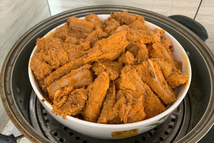 粉蒸肉，不要直接上锅，牢记2个诀窍，五花肉香嫩入味，酥烂不腻