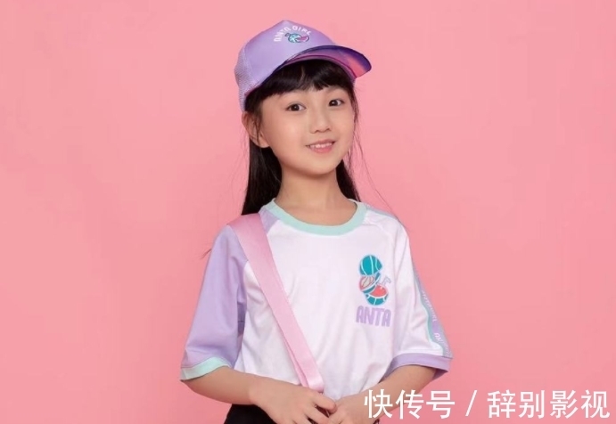 鄧倫|8歲阿拉蕾同框董力,“小山竹”近照曝光,鄧倫寵愛的女孩長大了
