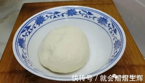 生煎馒头|蒸发面馒头,加入3克酵母,馒头掌握以上做法,吃着劲道又松软