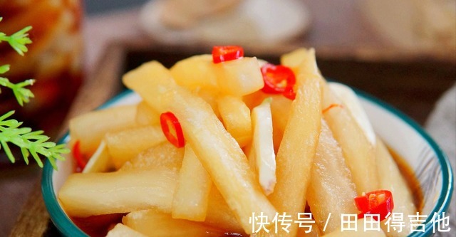 80岁老奶奶,教我腌萝卜3个诀窍,酸辣脆嫩,放上一年都不坏!