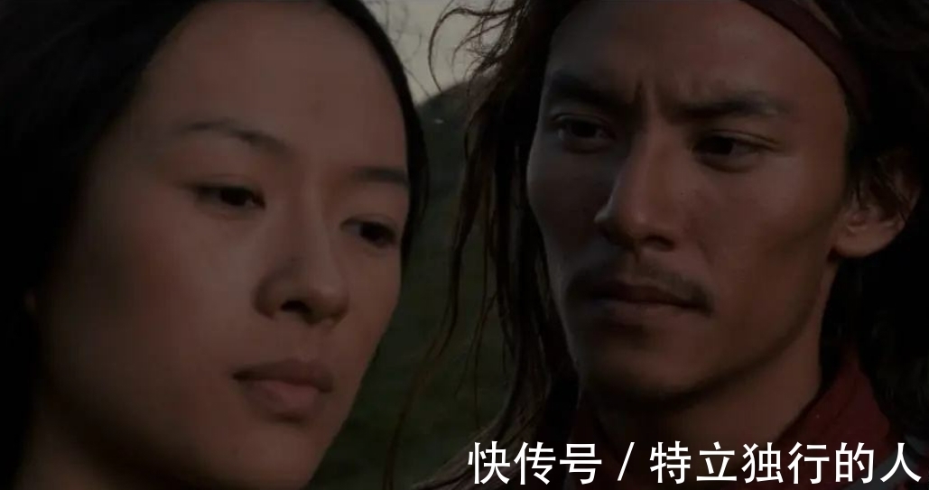 师父&裘千仞打伤黄蓉,黄药师为何不敢去找他报仇?看看他师父是谁