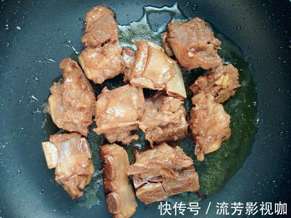 土豆|这菜是“碱性食物”,女人常吃,嘴巴不臭,头发乌黑,皮肤也嫩了