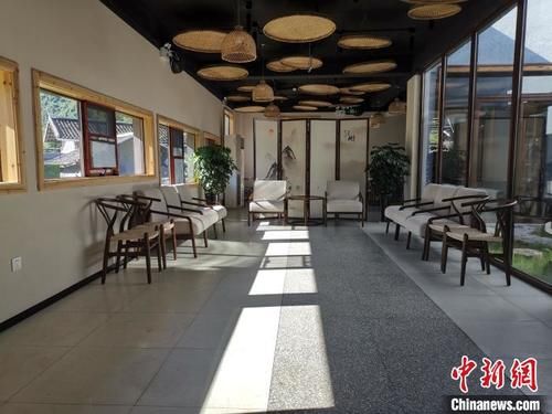 老屋变民宿 贵州山民春节“不打烊”