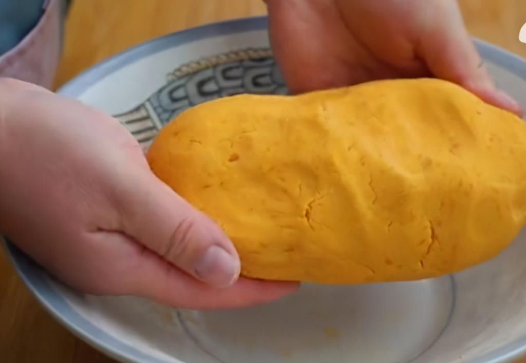 红薯新吃法,不加面粉不加水,外酥里糯,香甜好吃,孩子们的最爱