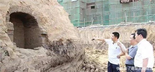 嫁衣|考古出土5岁女孩墓,身披嫁衣穿金戴银,身份确定后专家气得大骂