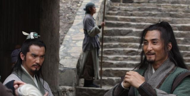 师傅|林冲的徒弟,实力不输师傅,上梁山后两人却形同路人!