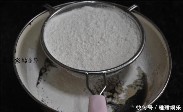 不做馒头，不蒸发糕，面粉加点它，做成Q弹马拉糕，比买的好吃