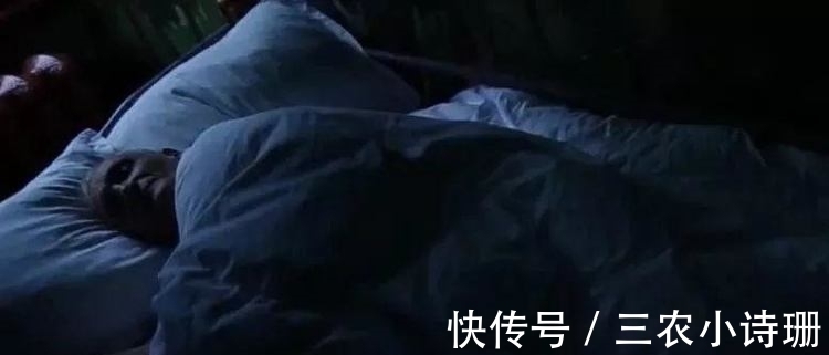 大自然|为什么睡觉时不能“脚朝西,头朝东”,有科学依据?今天就告诉你