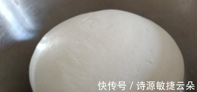 香喷喷|趁着这个蔬菜便宜,快包成香喷喷的饺子来吃,再不吃就过季了!