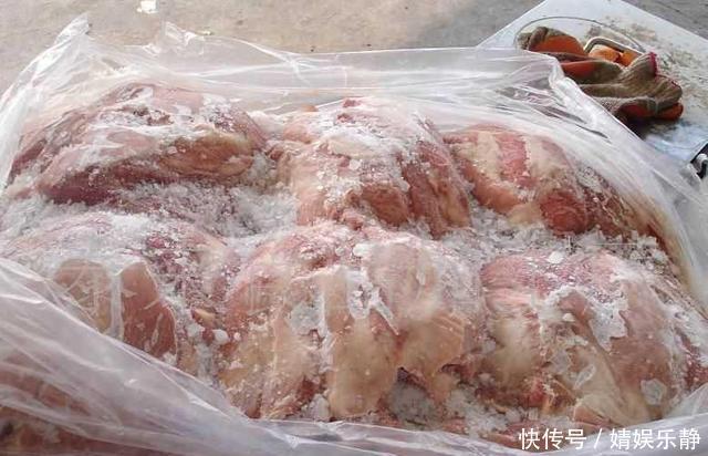解冻肉时,不要直接用水泡,学会这2招,解冻之后和新鲜的一样