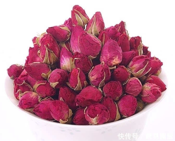 色斑|玫瑰花加它一起泡,睡前一杯,调整气血,淡化色斑,皮肤更光滑
