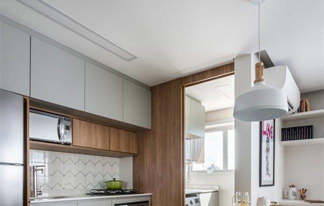 空间|135平房住了5年仍像样板房,秘密在电视墙,藏20平储藏室收纳!