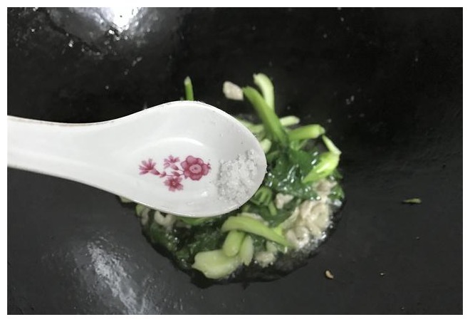 不想做饭就来碗快手炒面，美味营养，简单易做，10分钟吃上