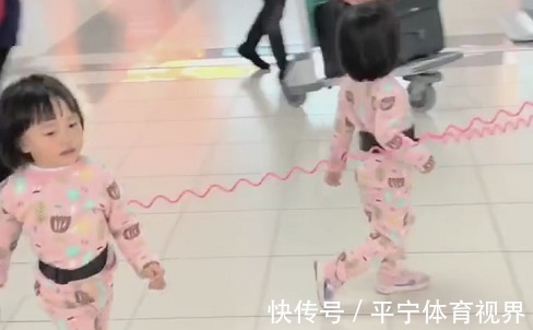 上辈子|辣妈带三胞胎“走机场”火了,上辈子怕是拯救了银河系?