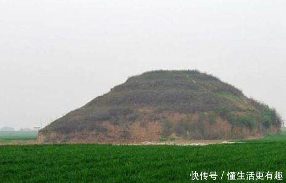  古墓|古墓出土27吨国宝，墓主人身份却成谜，不料被老农一语道出