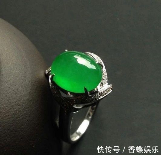 对翡翠不够了解这里有关于翡翠的全面知识,看完就是小行家了