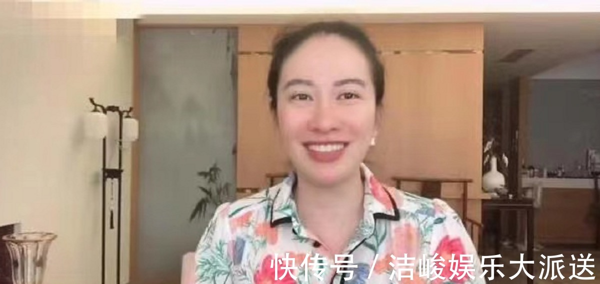 餐馆|客人点一桌菜，没来得及吃便有急事离开，一旁男子举动引网友点赞
