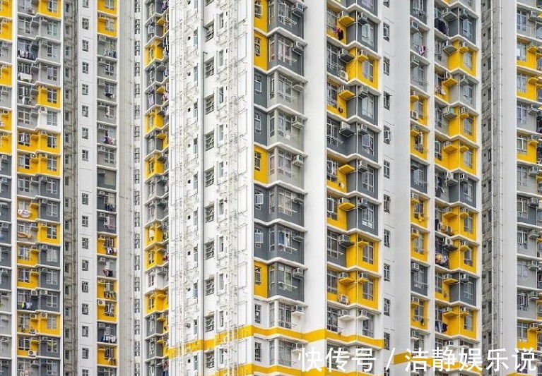 晾衣杆|难怪嫂子是干过家政的，晒衣服从不用衣架，那样做，邻居效仿