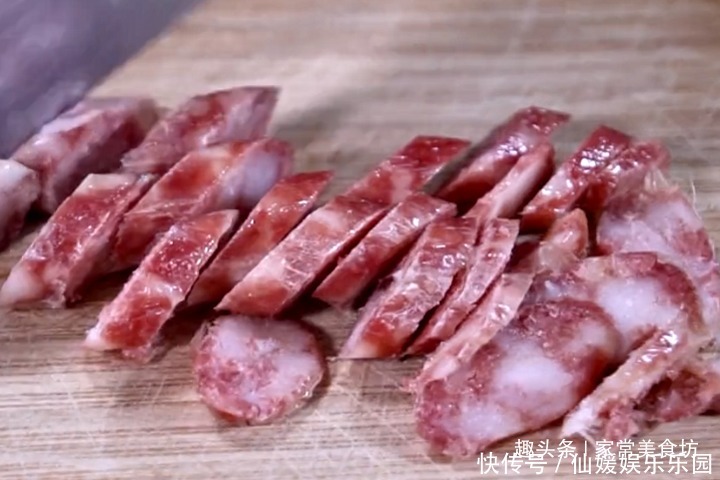 金黄|糯米最好吃做法,咸香味美,金黄酥脆,是主食也是零食,比肉都香